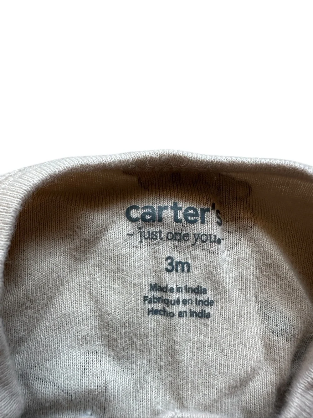 Carter’s/ Child of mine 4 piece baby girl outfit lot Size: 0-3 months
